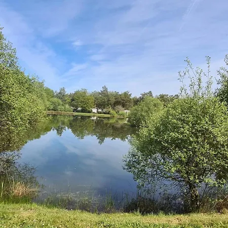 Mobil Climatise, 2 Ch, 5 Pers, Wifi 30 Mn Du Grand Parc D'attraction Puy Dufou