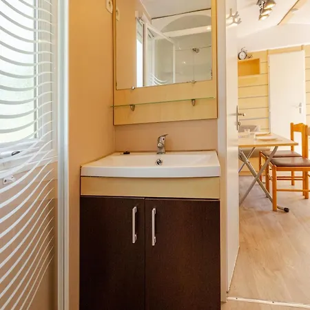 Mobil Climatise, 2 Ch, 5 Pers, Wifi 30 Mn Du Grand Parc D'attraction Puy Dufou Lejlighed La Boissiere-de-Montaigu