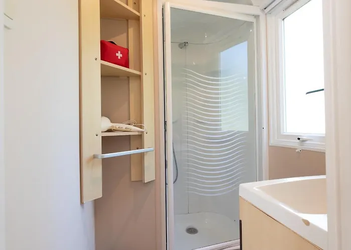 Mobil Climatisé, 2 Ch, 5 Pers, Wifi 30 Mn Du Grand Parc D'attraction Puy Dufou Appartement