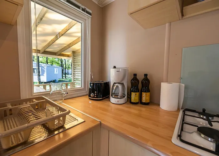 Mobil Climatisé, 2 Ch, 5 Pers, Wifi 30 Mn Du Grand Parc D'attraction Puy Dufou Appartement La Boissiere-de-Montaigu