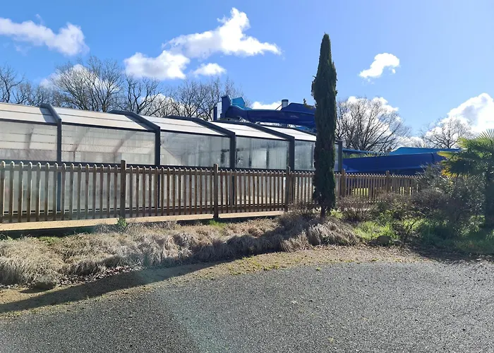 Mobil Climatisé, 2 Ch, 5 Pers, Wifi 30 Mn Du Grand Parc D'attraction Puy Dufou