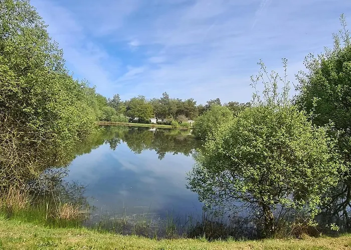 Mobil Climatisé, 2 Ch, 5 Pers, Wifi 30 Mn Du Grand Parc D'attraction Puy Dufou