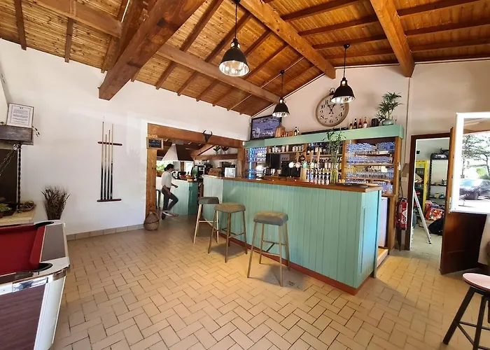 Mobil Climatisé, 2 Ch, 5 Pers, Wifi 30 Mn Du Grand Parc D'attraction Puy Dufou * La Boissiere-de-Montaigu